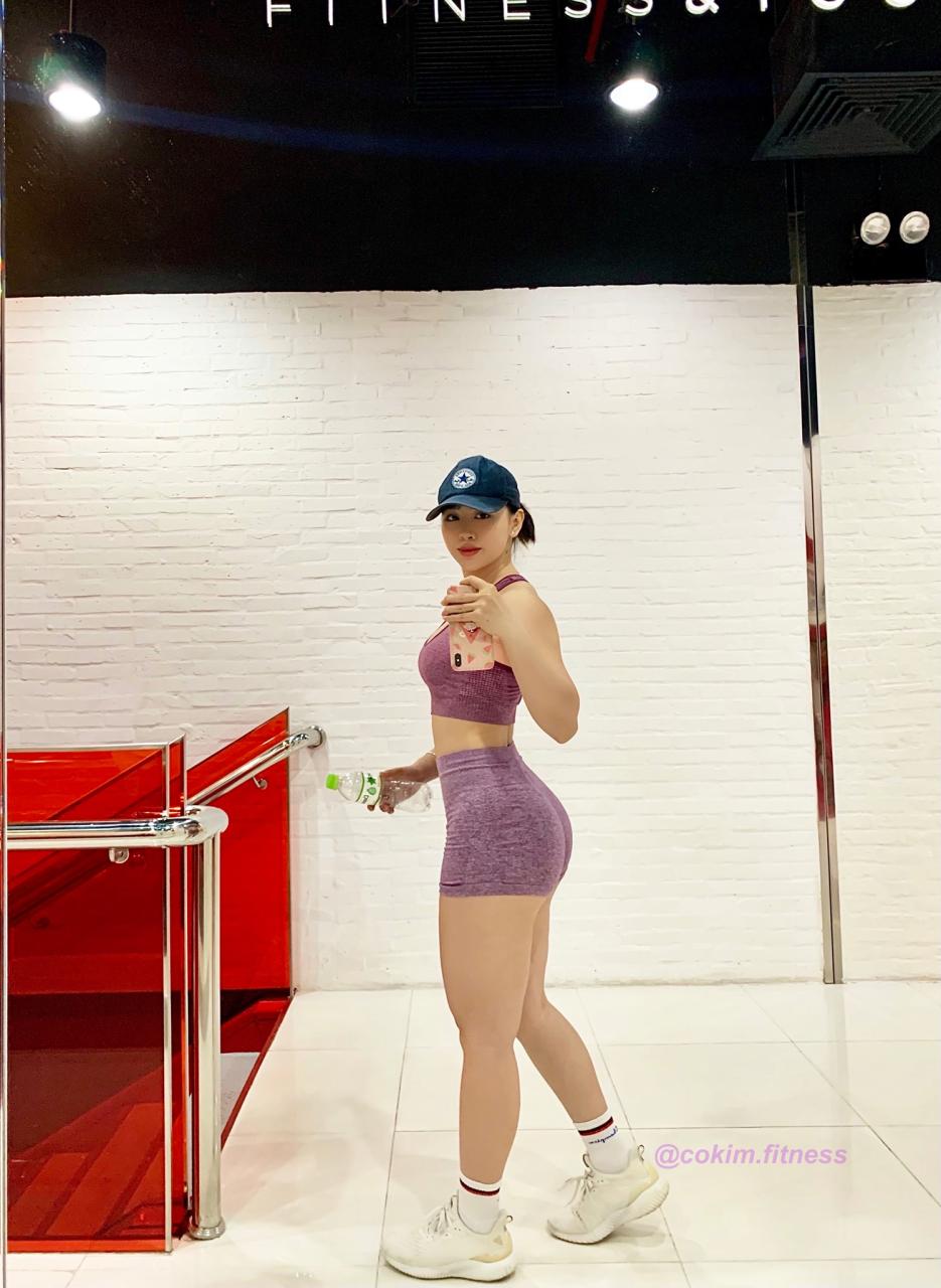 Hot girl tập gym Kim Nguyên với vòng ba 101cm